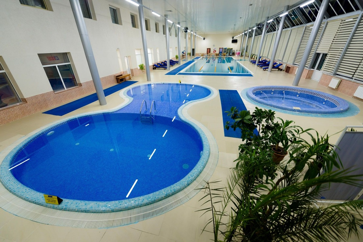 Шымкентте қараусыз қалған бүлдіршін фитнес орталықтағы бассейнге батып кетті