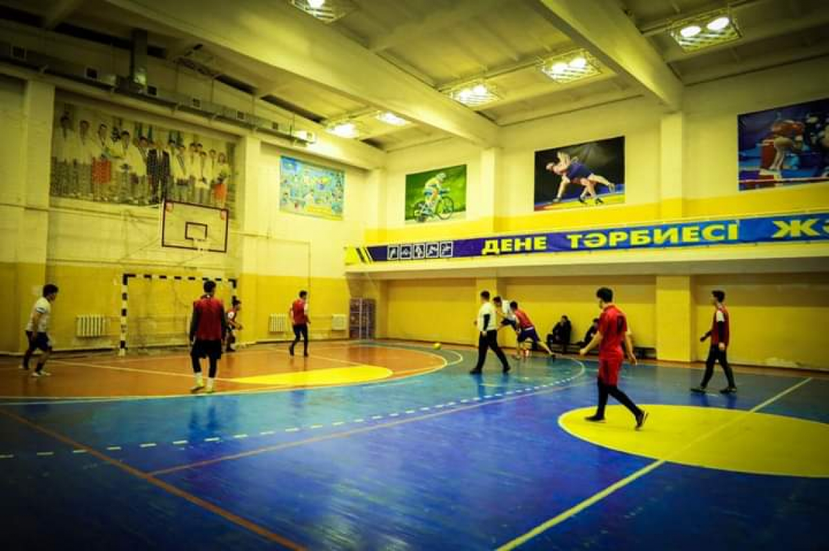 ПАРТИЯ ҚЫЗМЕТКЕРЛЕРІ САЛАУАТТЫ ӨМІР САЛТЫН ҚОЛДАЙДЫ