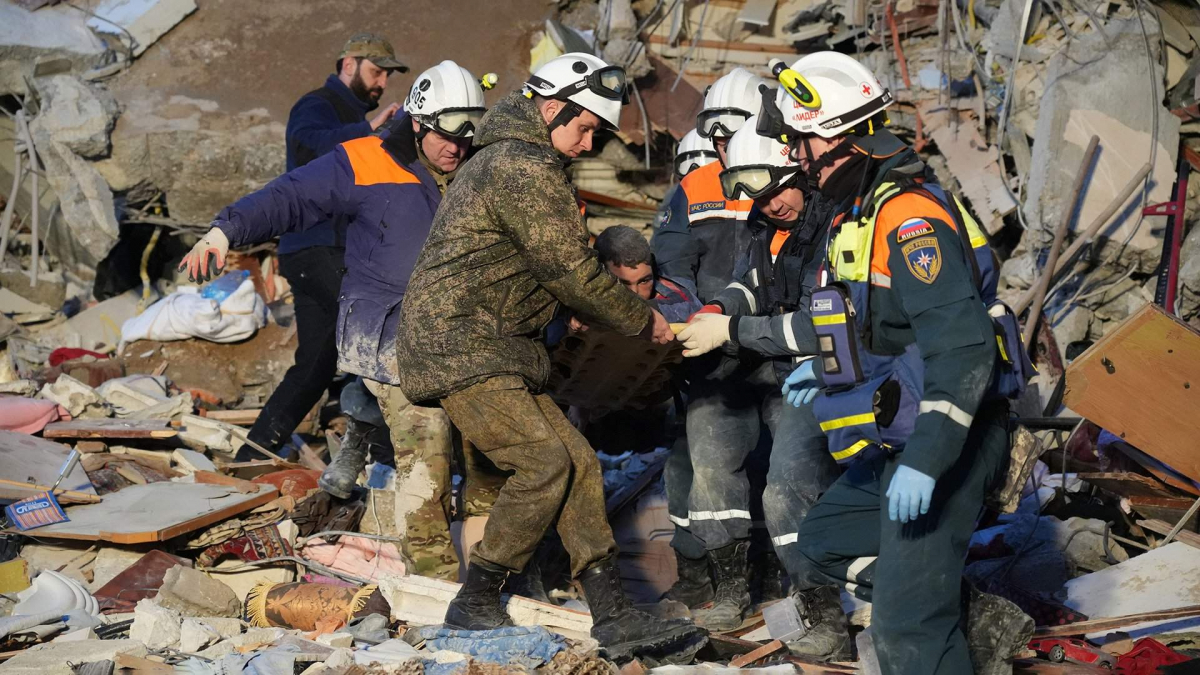 Ыстанбұлдағы қазақтар жер сілкінісінен зардап шеккендерге 160 мың доллар жинады