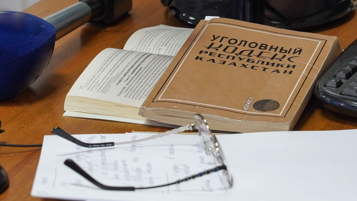 Талдықорғанда күдіктілерді азаптаған полицейлерге сот үкімі шықты