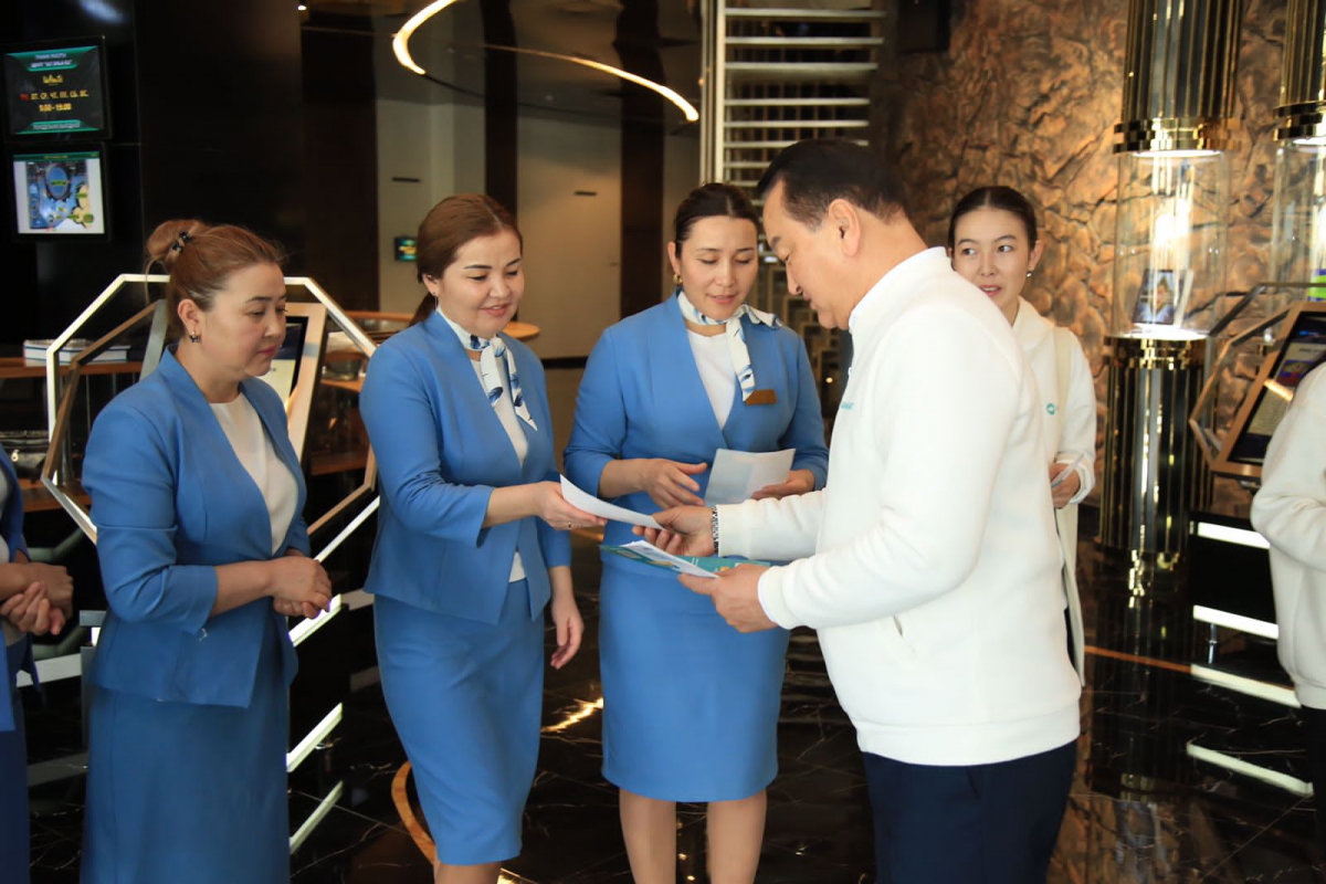 AMANAT: Түркістанда қызметкерлерге партияның сайлауалды бағдарламасы түсіндірілді