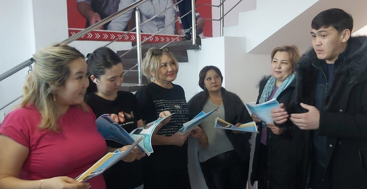 Балқаш қаласында депутаттыққа кандидаттар экспромт кездесу өткізді