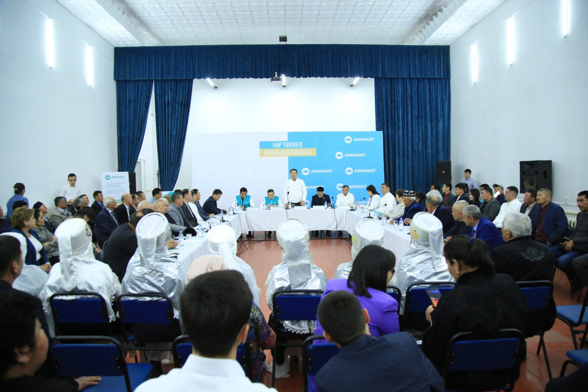 «AMANAT»: сайлауалды үгіт-насихат жұмыстары Сайрамда жалғасты