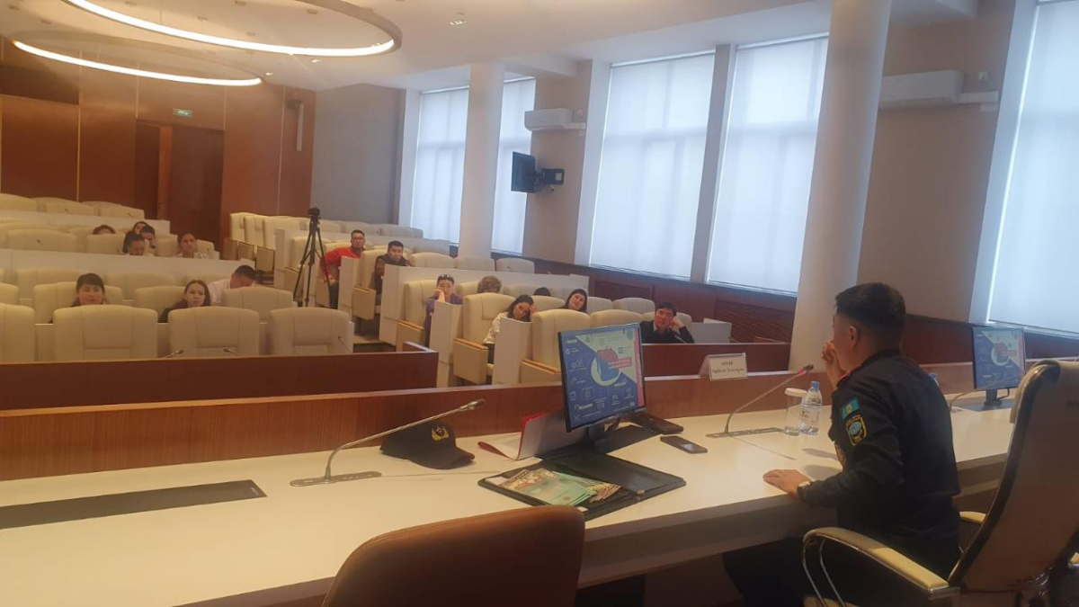 МЕМЛЕКЕТТІК ҚЫЗМЕТШІЛЕРГЕ ЖЕР СІЛКІНІСІ КЕЗІНДЕГІ ІС-ӘРЕКЕТТЕР ТҮСІНДІРІЛДІ