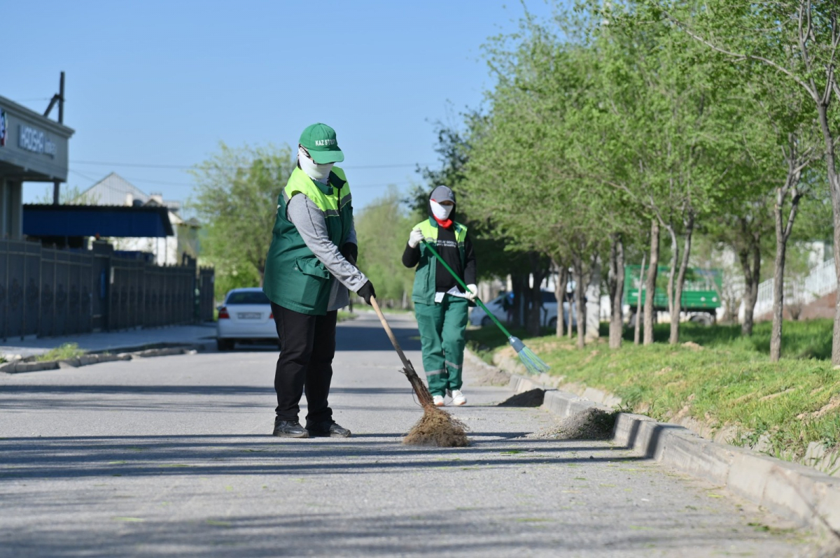 ШЫМКЕНТ: АСАРЛЫҚТАР АЛЛЕЯНЫ КӨРІКТЕНДІРУГЕ ШЫҚТЫ