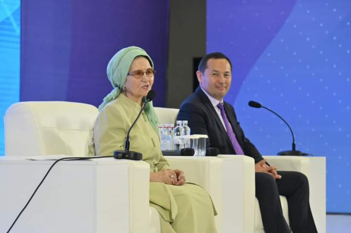 ДӘСТҮРДІ ДӘРІПТЕГЕН ЕЛ АНАСЫ