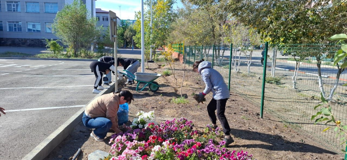 Ұлытау облысында «Таза Қазақстан» экологиялық акциясы аясында 1000-ға жуық ұжым белсенділік танытты